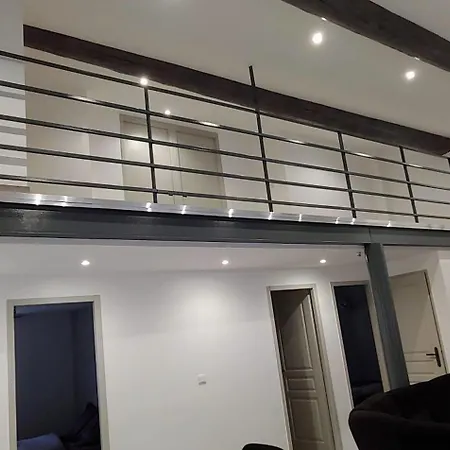 Apartamento T5 Meuble 110 M2 Neuf Proche Centre Nîmes