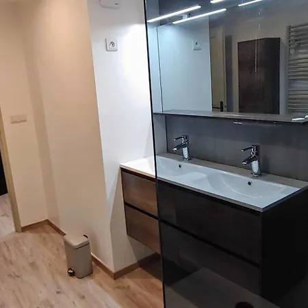 T5 Meuble 110 M2 Neuf Proche Centre Апартаменты Ним