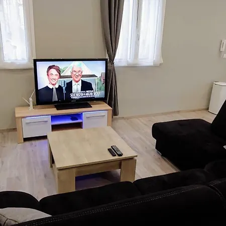 T5 Meuble 110 M2 Neuf Proche Centre Nîmes