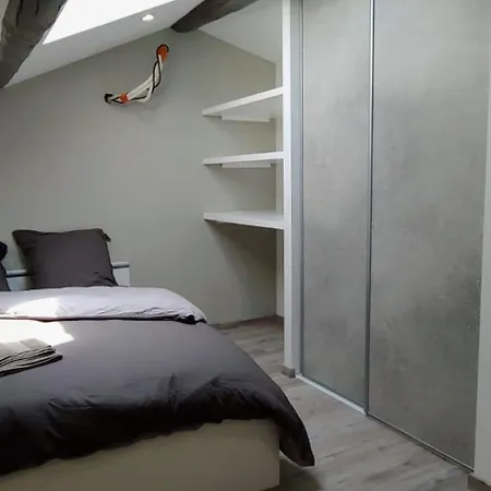 T5 Meuble 110 M2 Neuf Proche Centre Appartement