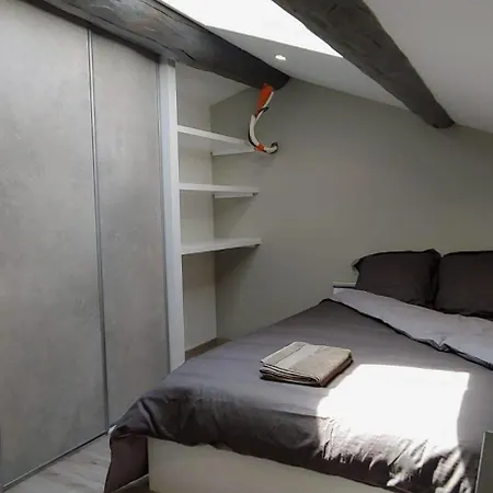 T5 Meuble 110 M2 Neuf Proche Centre Nîmes
