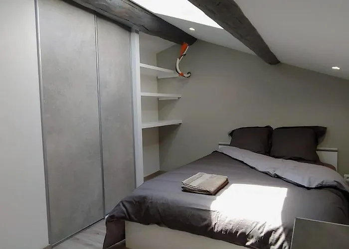 T5 Meuble 110 M2 Neuf Proche Centre Nîmes